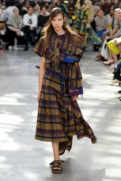 Look 23